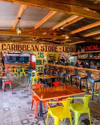 Pos Chiquito Rum Shop